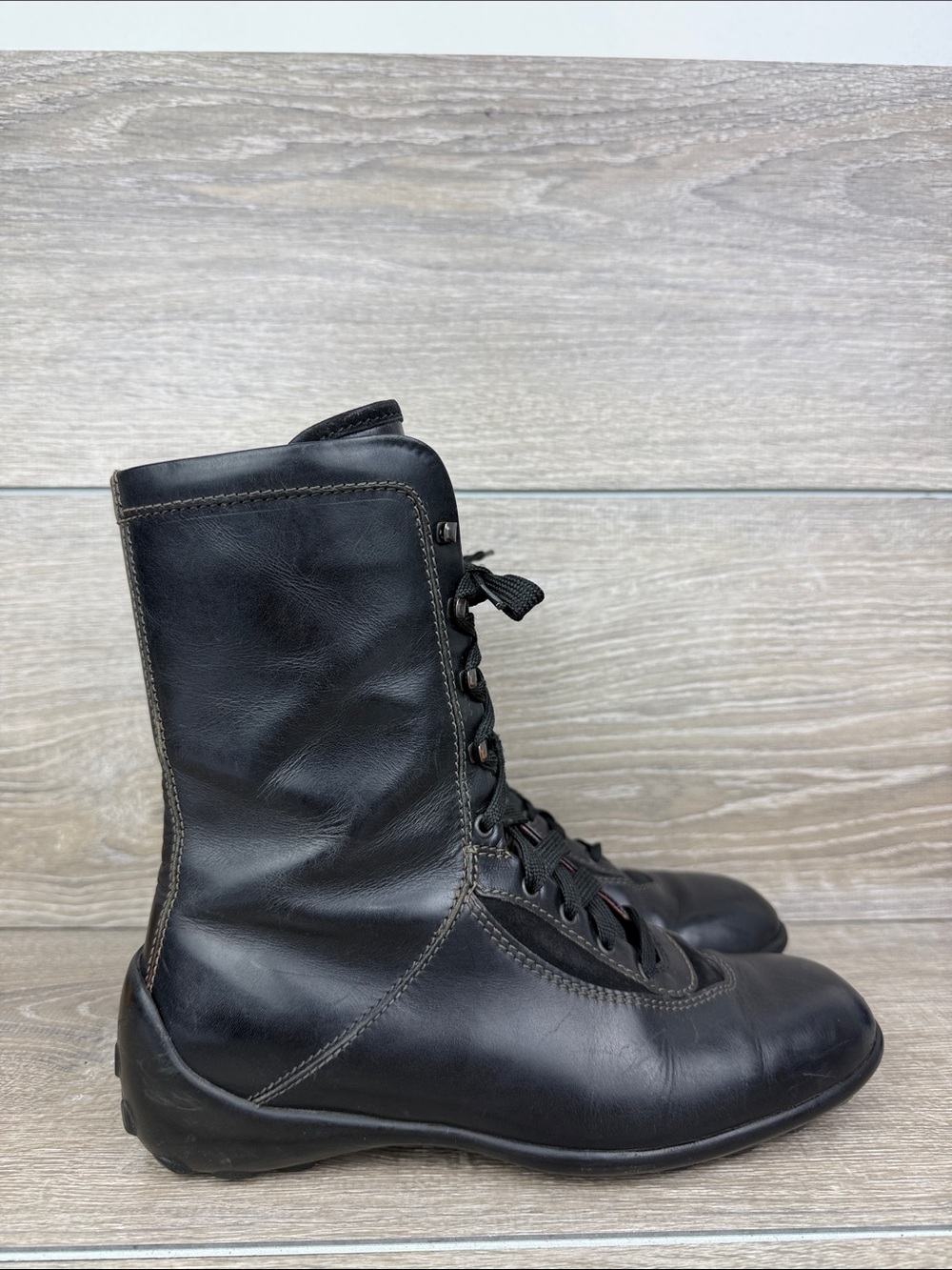 Tod’s Black Leather Women’s Sz 6.5/EU 36.5 Mid Lace Up Ankle Boots